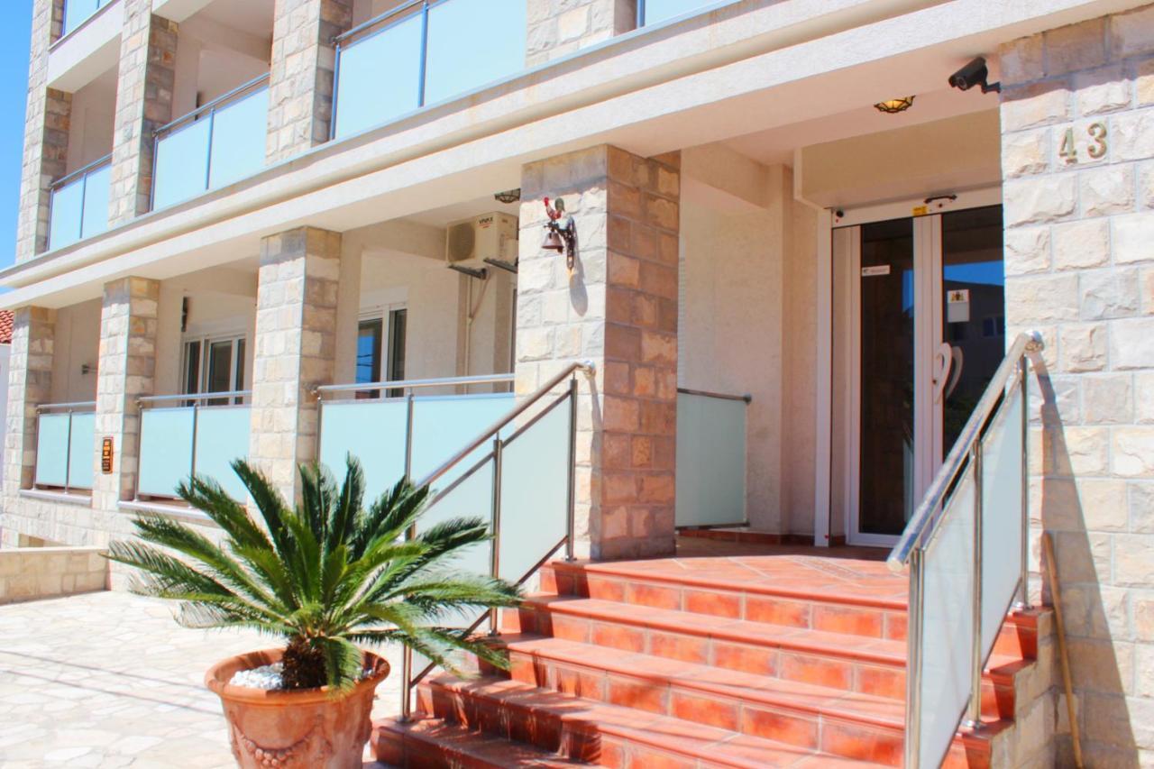 Sunny Hill Residence Bečići Luaran gambar
